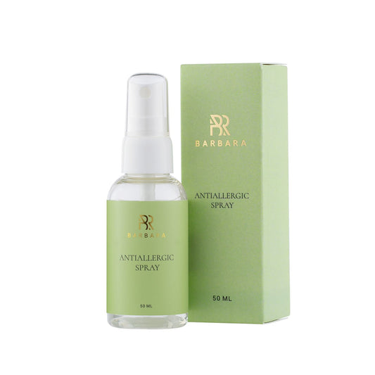 Set completo Barbara per extension ciglia: flacone spray da 50 ml con liquido trasparente e confezione in cartoncino verde chiaro, entrambi con logo dorato Barbara e la scritta "ANTIALLERGIC SPRAY"